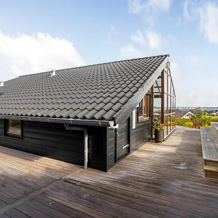 펜션 Stunning In Sjlund With Jacuzzi And 3 Bedrooms *