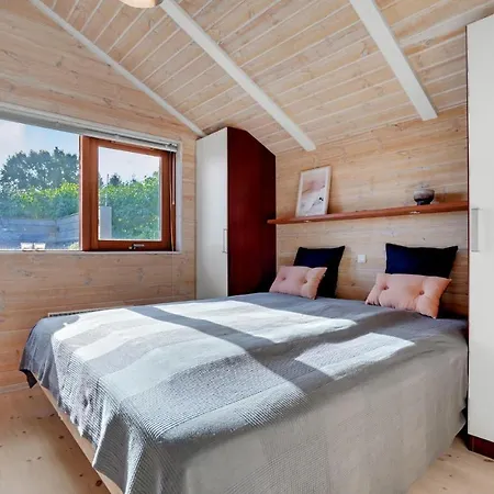 펜션 Stunning In Sjlund With Jacuzzi And 3 Bedrooms Sjolund